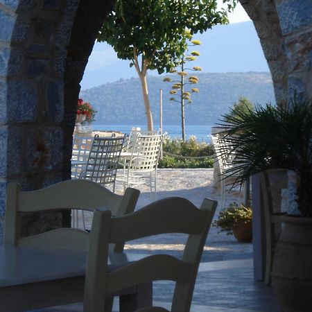 Castello Antico Hotel Gythio Exterior photo