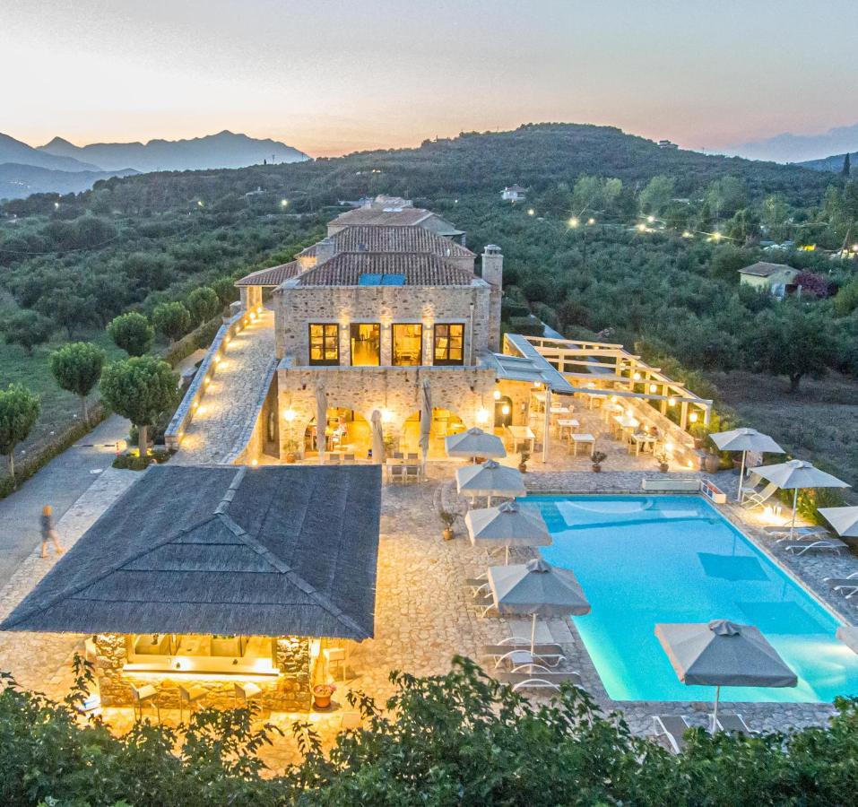 Castello Antico Hotel Gythio Exterior photo