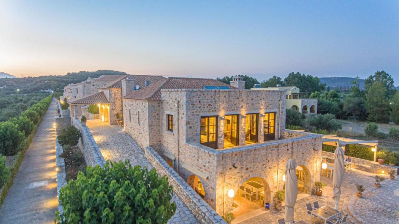 Castello Antico Hotel Gythio Exterior photo