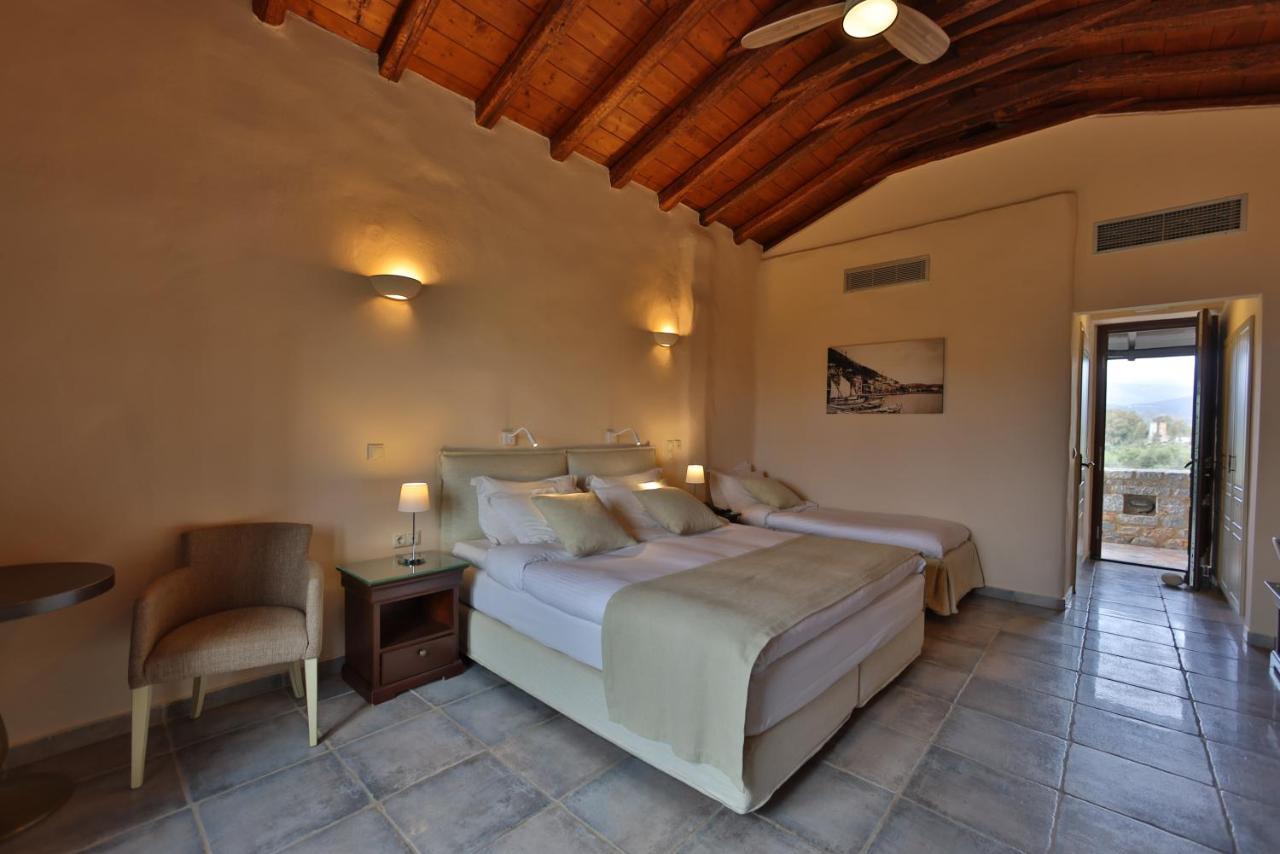 Castello Antico Hotel Gythio Exterior photo