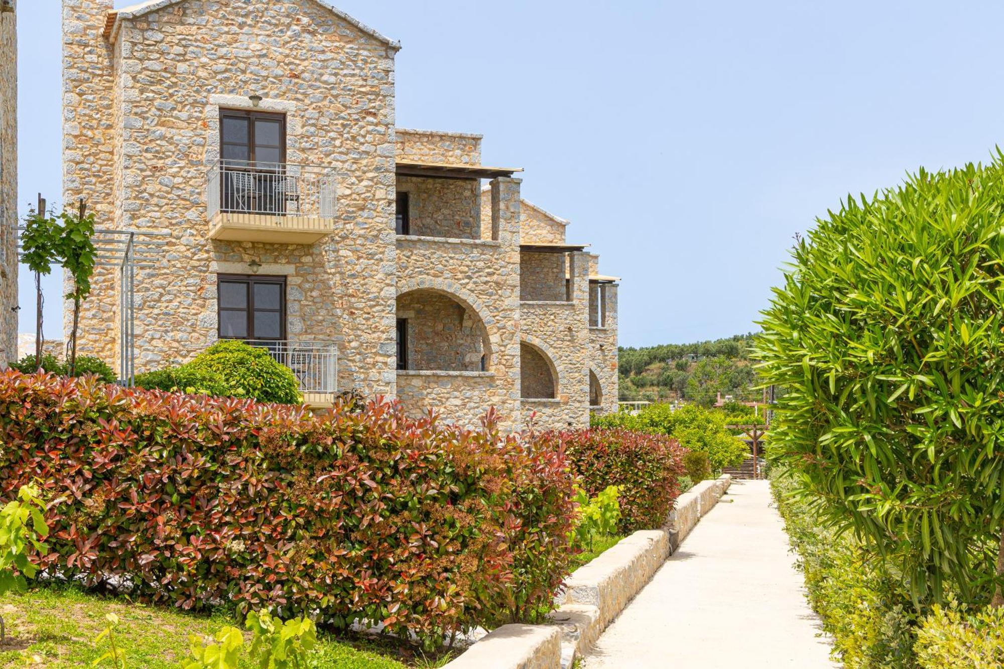 Castello Antico Hotel Gythio Exterior photo