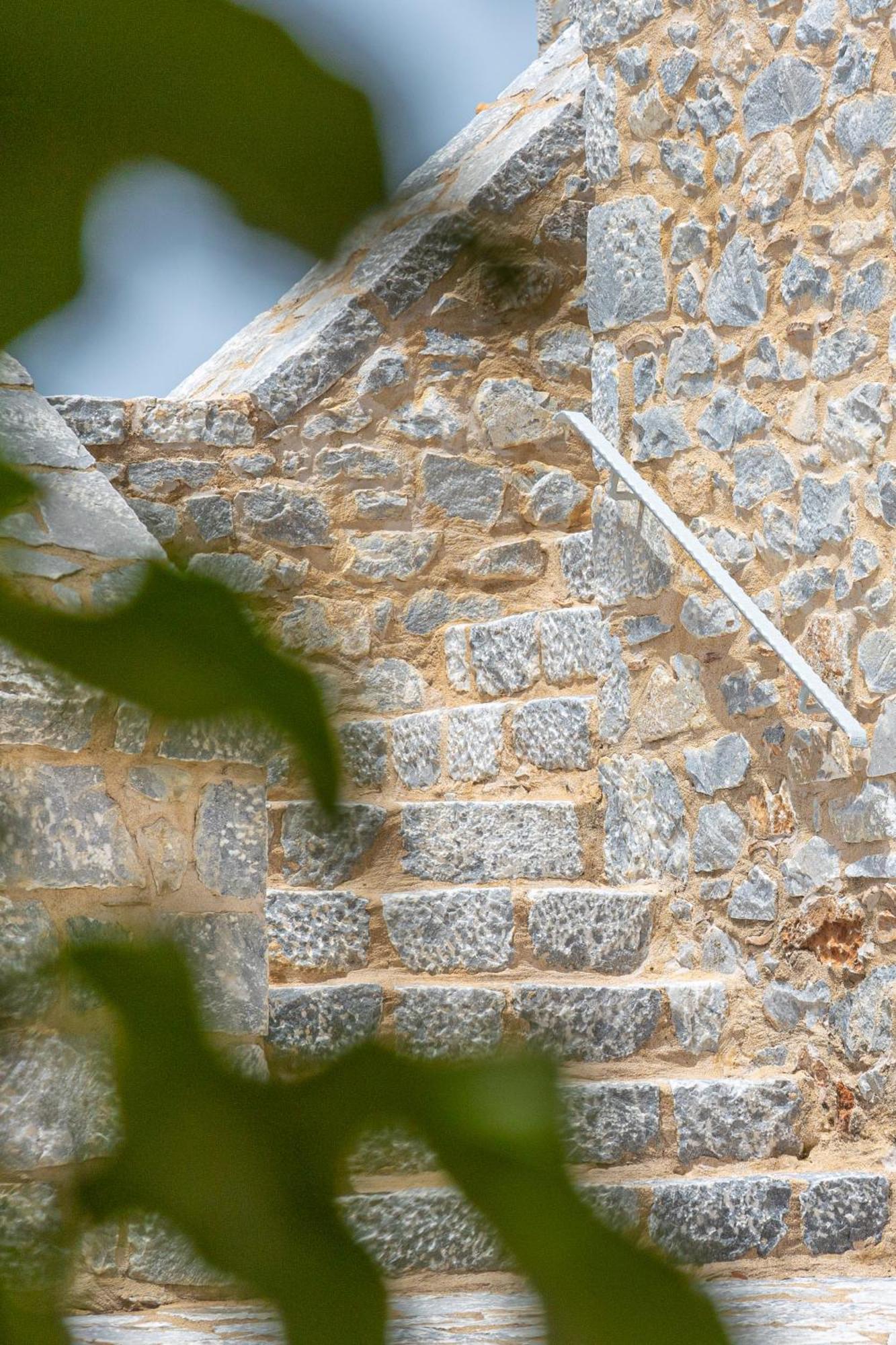 Castello Antico Hotel Gythio Exterior photo